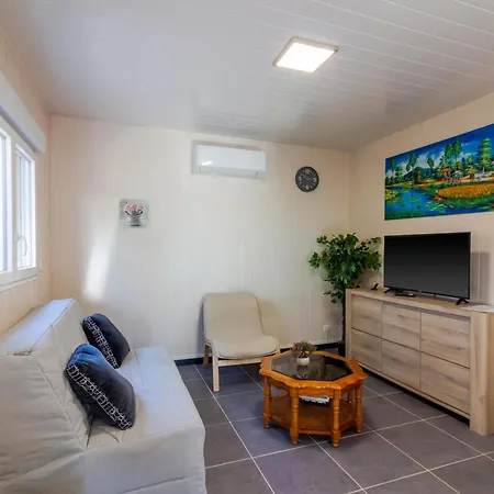 1 De L'orée Du Bois * Thenon