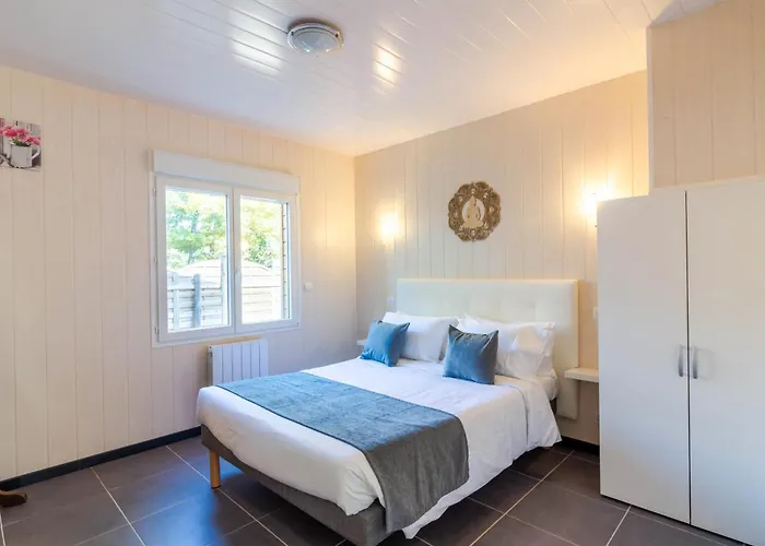 1 De L'oree Du Bois *