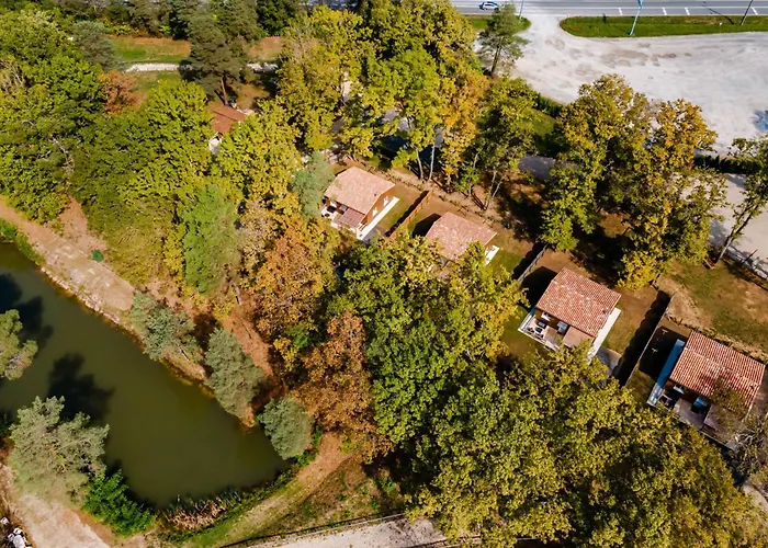 1 De L'oree Du Bois Casa de Férias